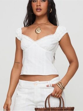 Fyrie Top White